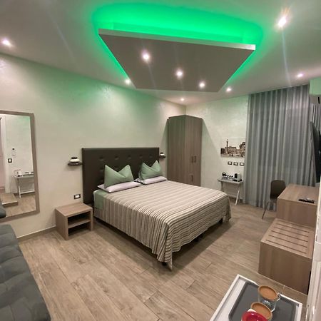Bed and Breakfast Domus Cinecitta Рим Екстер'єр фото